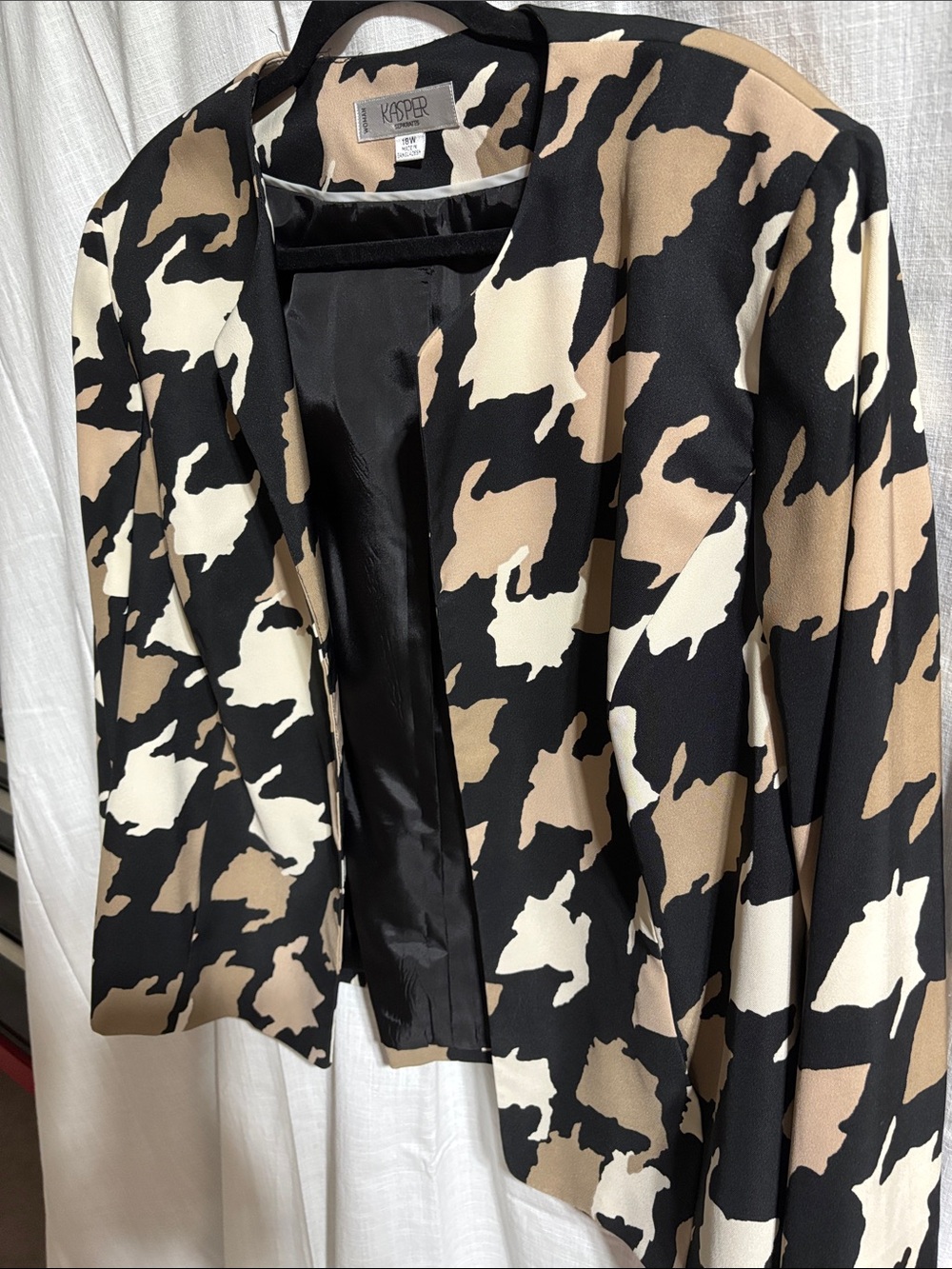Kasper Black, Beige & Cream Patterned Women's Open-Front Blazer - Picture 2 of 3